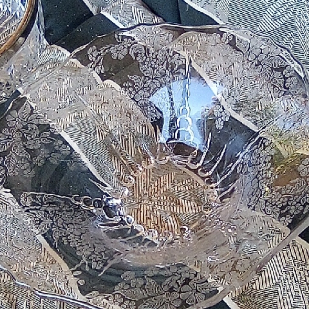 Exquisite Hand Etched Hand Crafted Candy And Nut Bowl Or For Cranberry SauceBowl